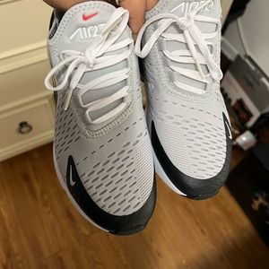 Gray and black air max 270